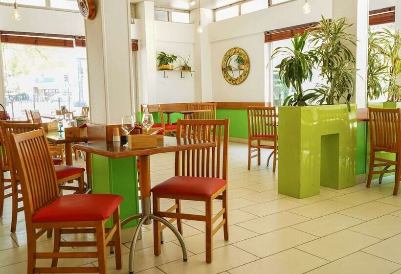 בית מלון כפרי Ibis Lille Tourcoing Centre