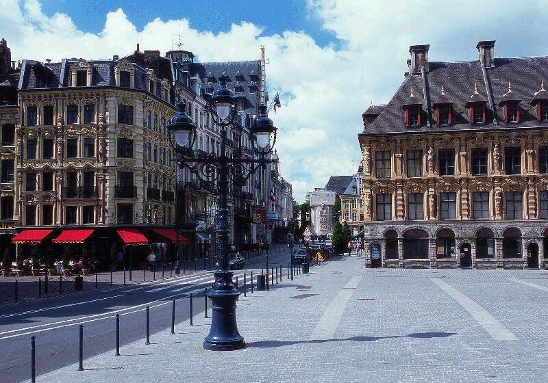 בית מלון כפרי Ibis Lille Tourcoing Centre