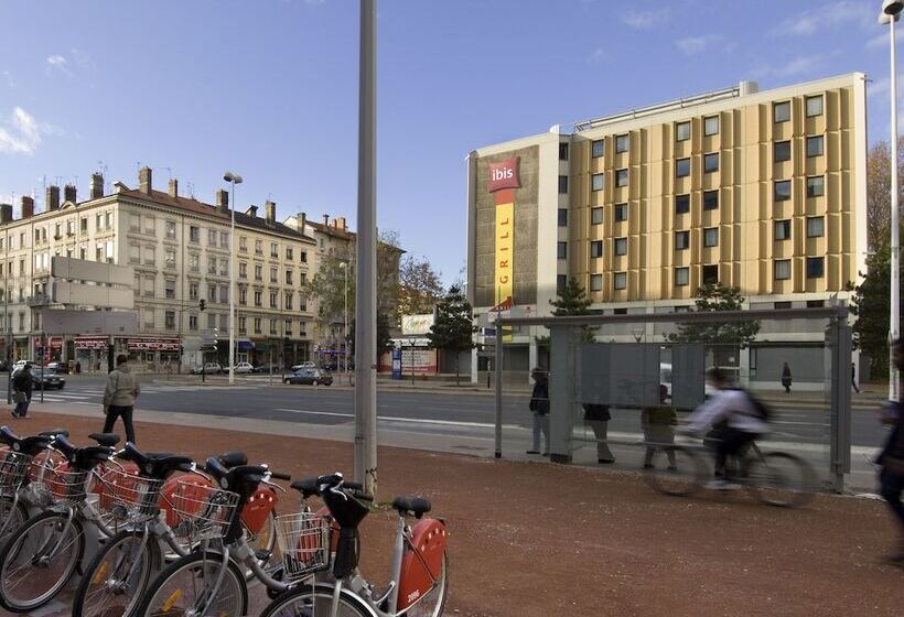 Hotel Ibis Lyon Gare Part Dieu