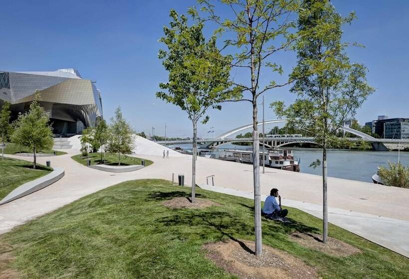 酒店 Ibis Lyon Gerland Musee des Confluences