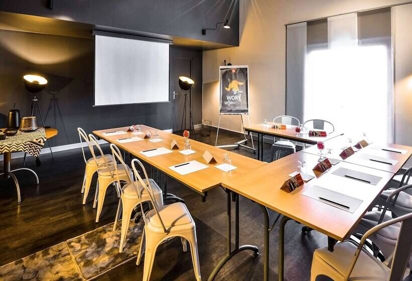 בית מלון כפרי Ibis Mâcon Sud Crêches