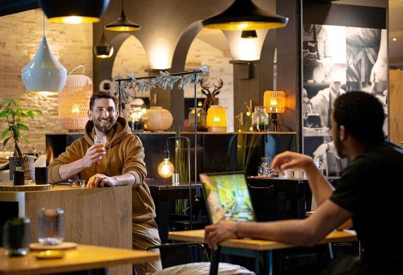 בית מלון כפרי Ibis Mâcon Sud Crêches