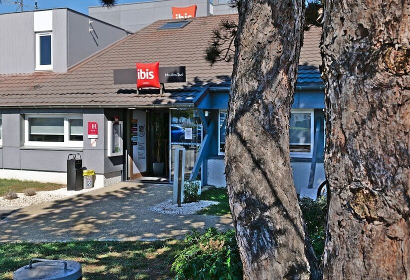 בית מלון כפרי Ibis Moulins
