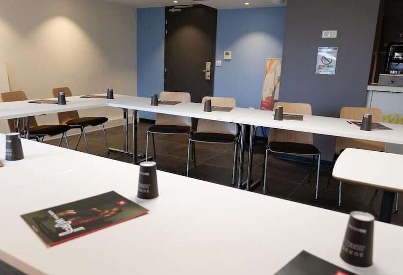 בית מלון כפרי Ibis Moulins