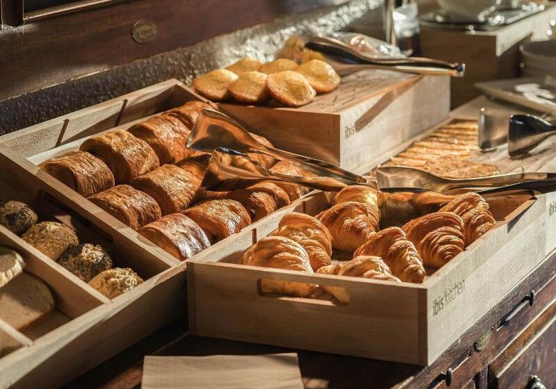 בית מלון כפרי Ibis Moulins