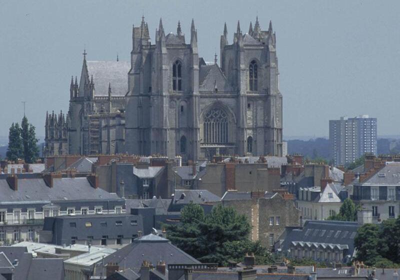هتل Ibis Nantes La Beaujoire Parc Expo
