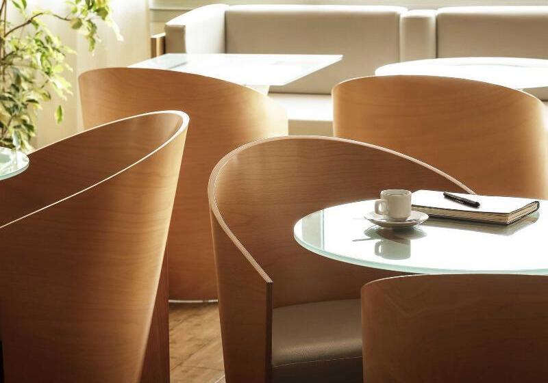 ホテル Ibis Narbonne