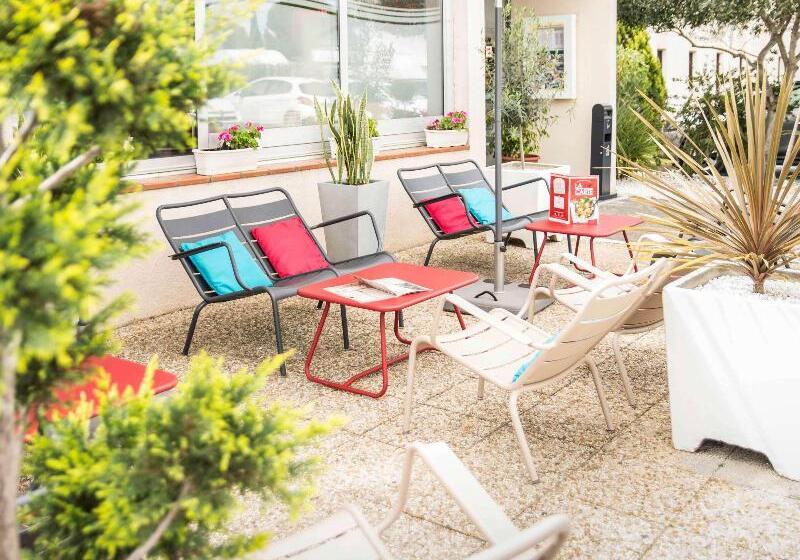 ホテル Ibis Narbonne