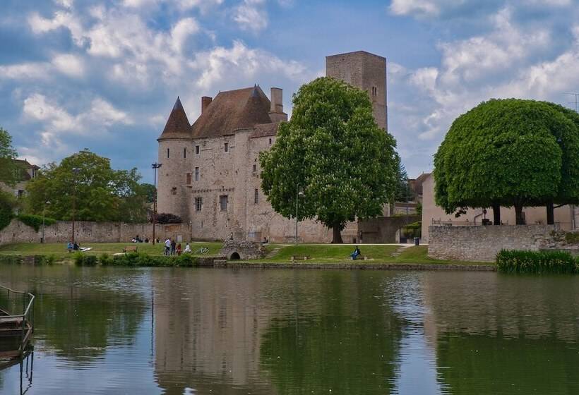 فندق Ibis Nemours