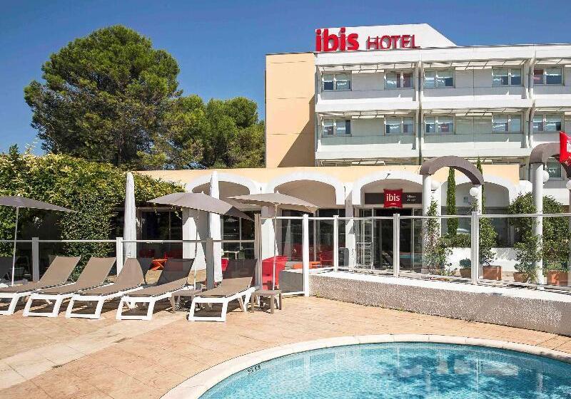هتل Ibis Nîmes Ouest   A9