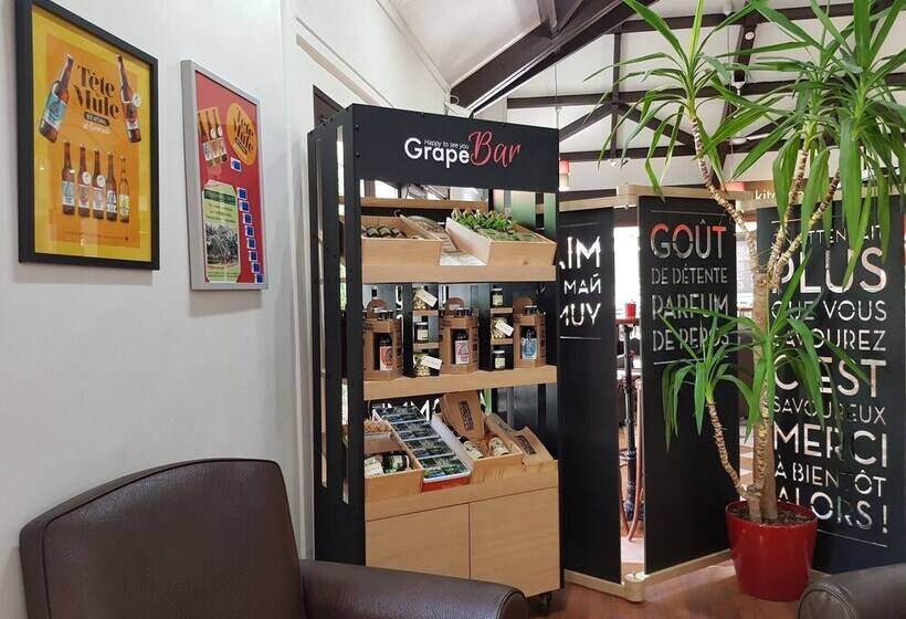 B&b Hotel Niort Sud Venise Verte