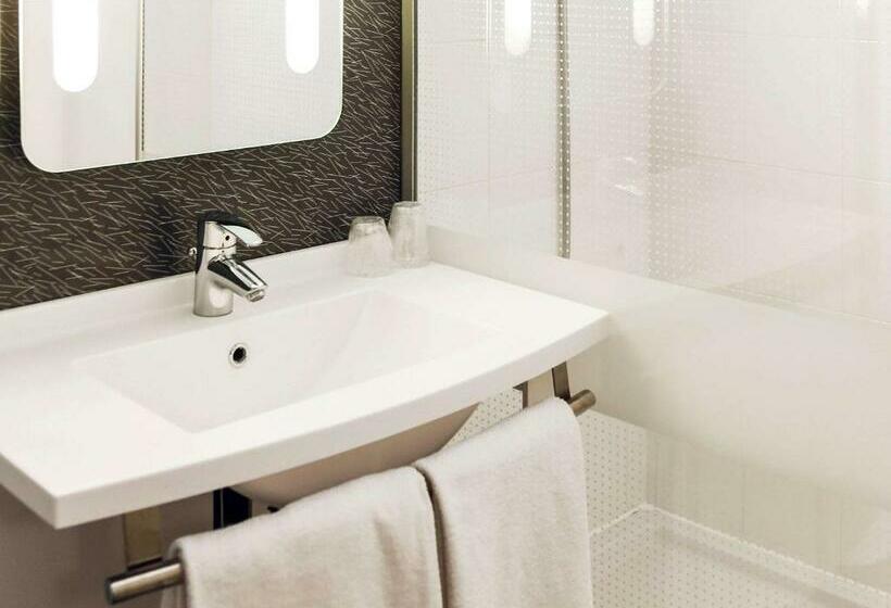 Отель Ibis Orange Centre