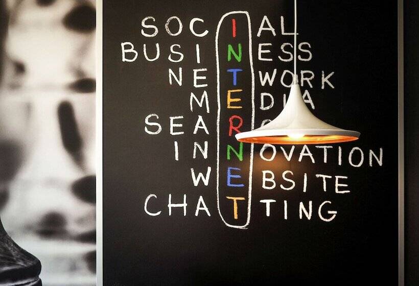 Отель Ibis Orange Centre