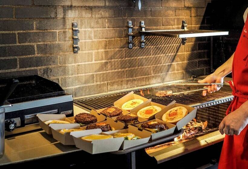 Отель Ibis Orange Centre