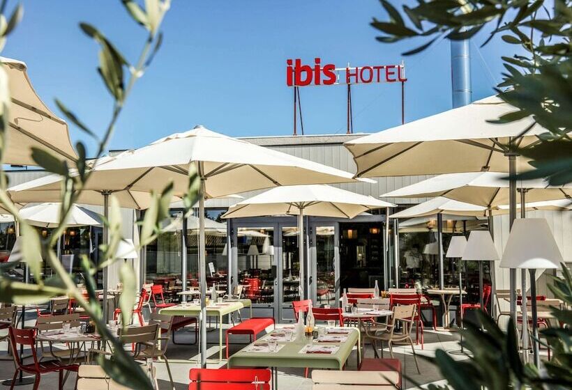 Отель Ibis Orange Centre