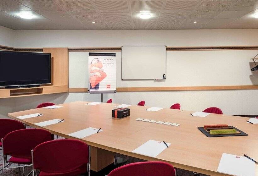 فندق Ibis Paris La Défense Esplanade