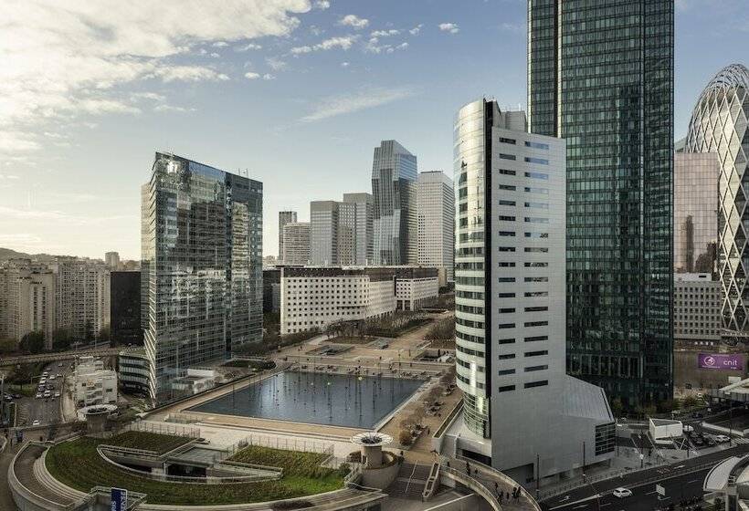 فندق Ibis Paris La Défense Esplanade