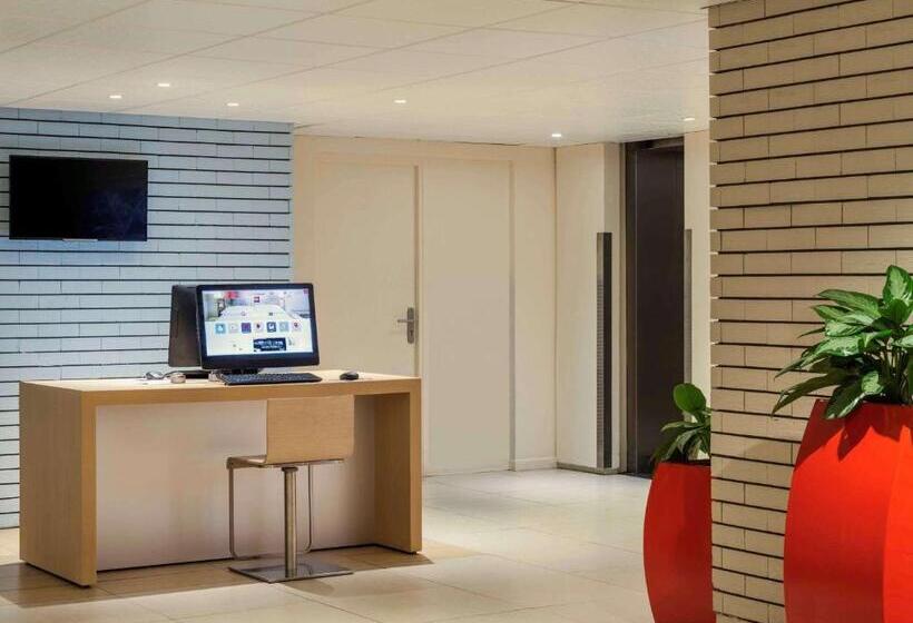 فندق Ibis Paris La Défense Esplanade