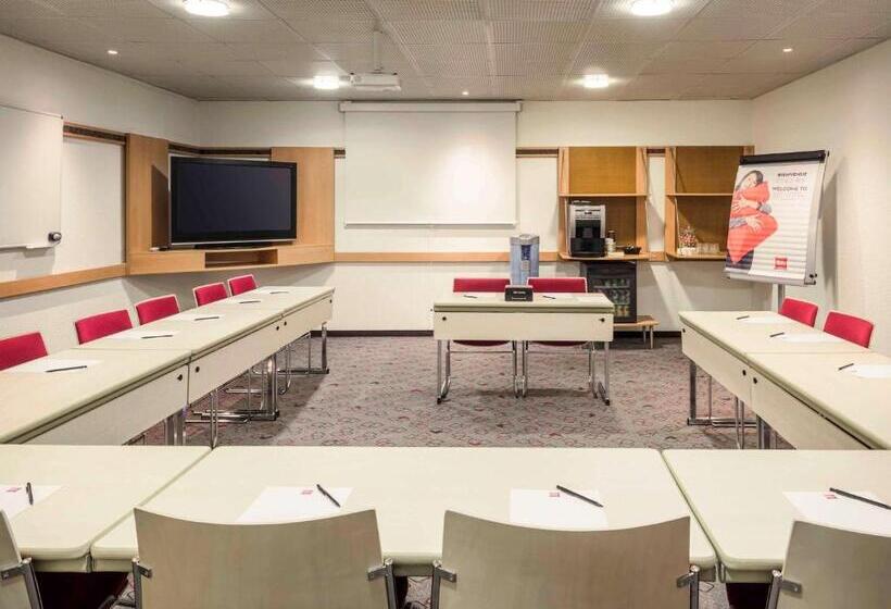 فندق Ibis Paris La Défense Esplanade