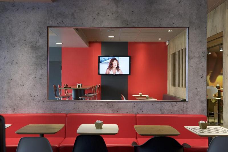 فندق Ibis Pau Lescar