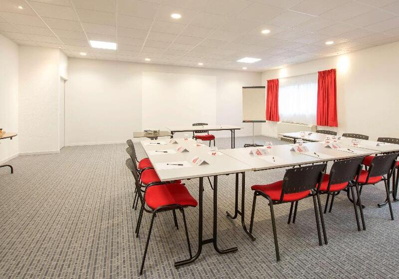 호텔 Ibis Pau Lescar