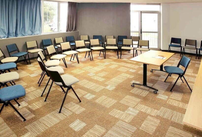 فندق Ibis Poitiers Sud