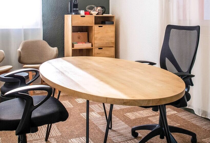 فندق Ibis Poitiers Sud