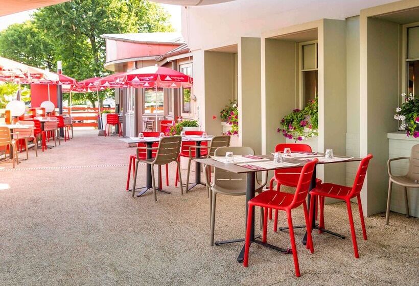בית מלון כפרי Ibis Poitiers Sud