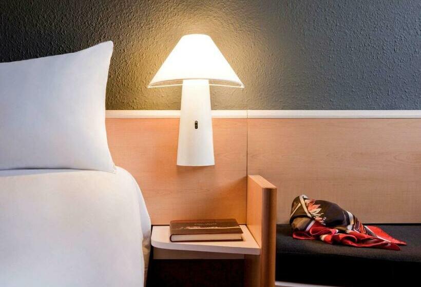 호텔 Ibis Provins