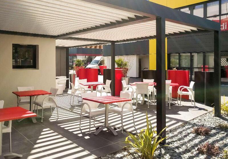 Отель Ibis Rennes Beaulieu