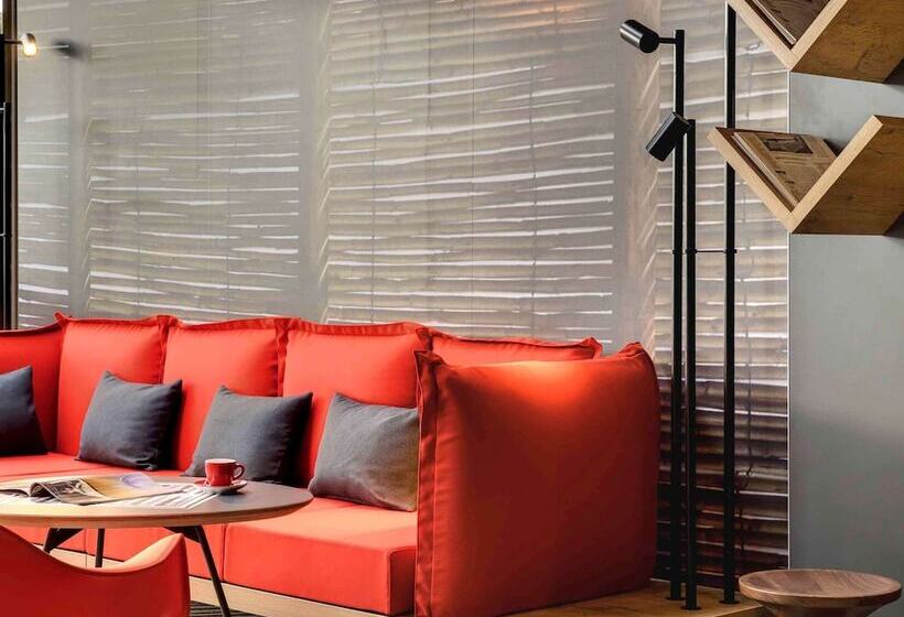 Ibis Roanne Le Coteau Hotel Restaurant