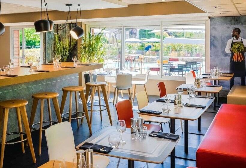 Ibis Roanne Le Coteau Hotel Restaurant