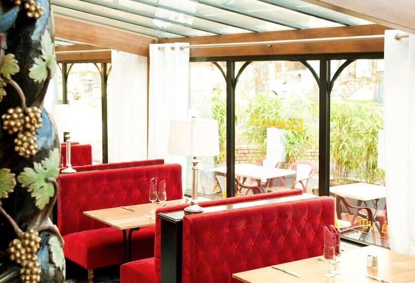 فندق Ibis Saint Etienne  La Terrasse