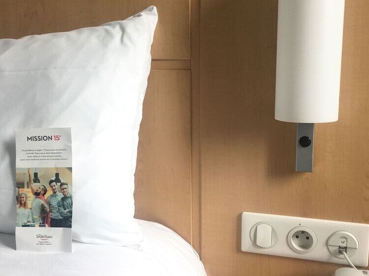 בית מלון כפרי Ibis Saintdenis Stade Ouest