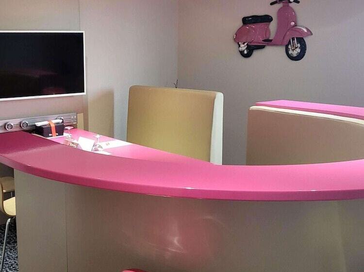 Отель Ibis Saintes