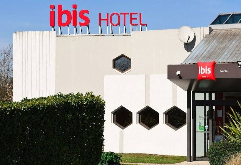 Отель Ibis Saintes