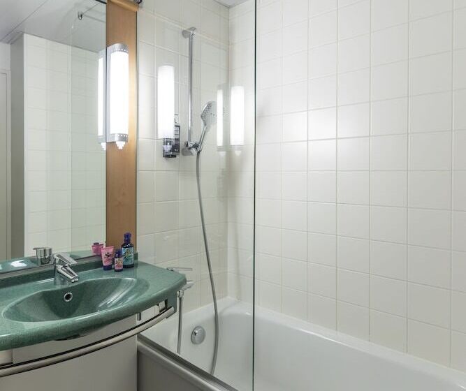 בית מלון כפרי Ibis Saint Malo Madeleine