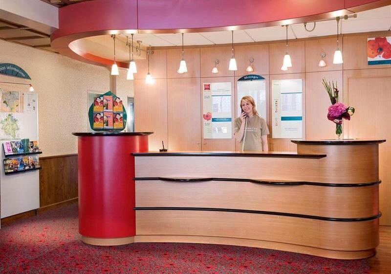 בית מלון כפרי Ibis Saintomer Centre