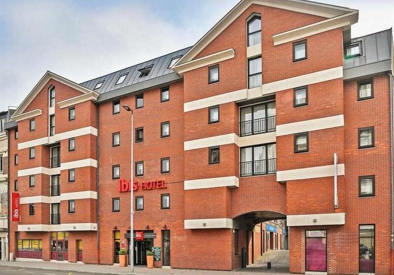 فندق Ibis Saintquentin Basilique
