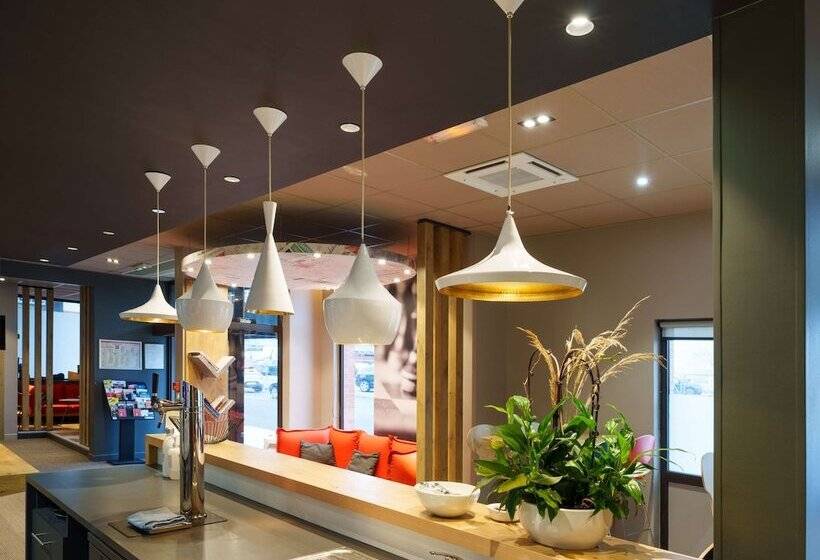 فندق Ibis Saintquentin Basilique