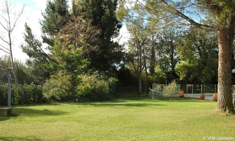 فندق Ibis Salon De Provence