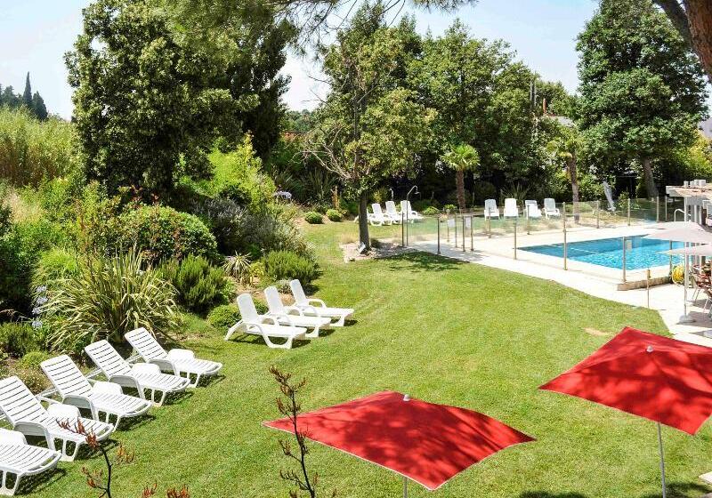 호텔 Ibis Salon De Provence