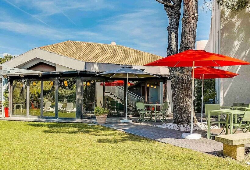 호텔 Ibis Salon De Provence