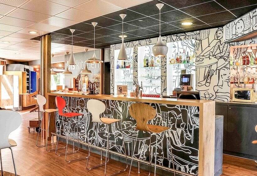 호텔 Ibis Salon De Provence