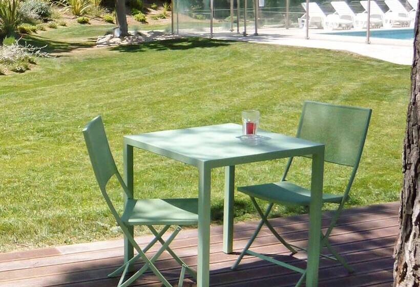 호텔 Ibis Salon De Provence