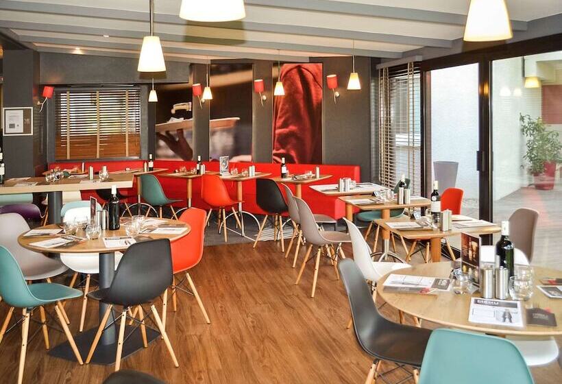 호텔 Ibis Salon De Provence