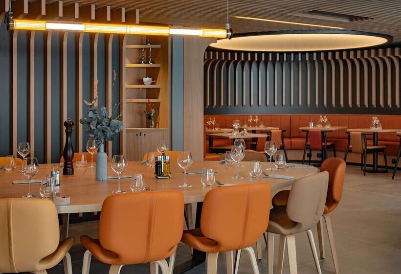 Отель Ibis Styles Fontenay