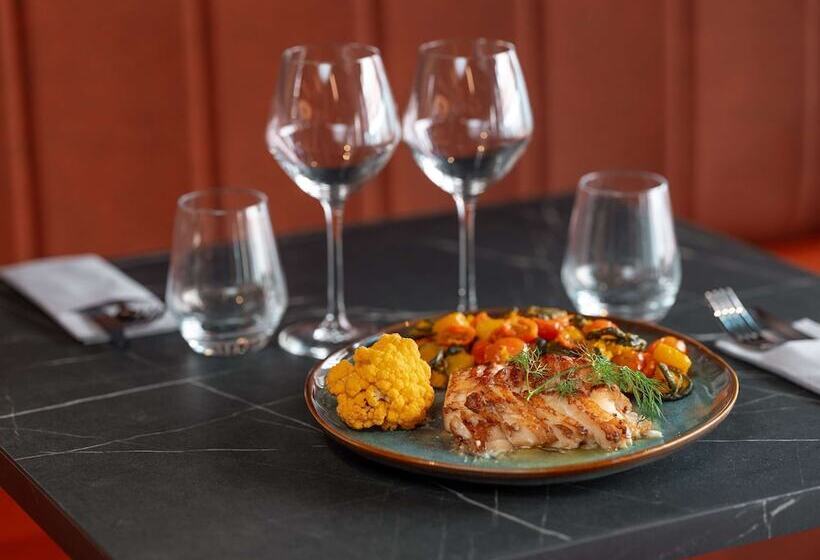 Отель Ibis Styles Fontenay