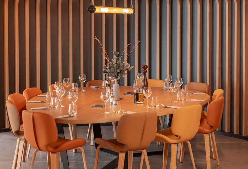 Отель Ibis Styles Fontenay