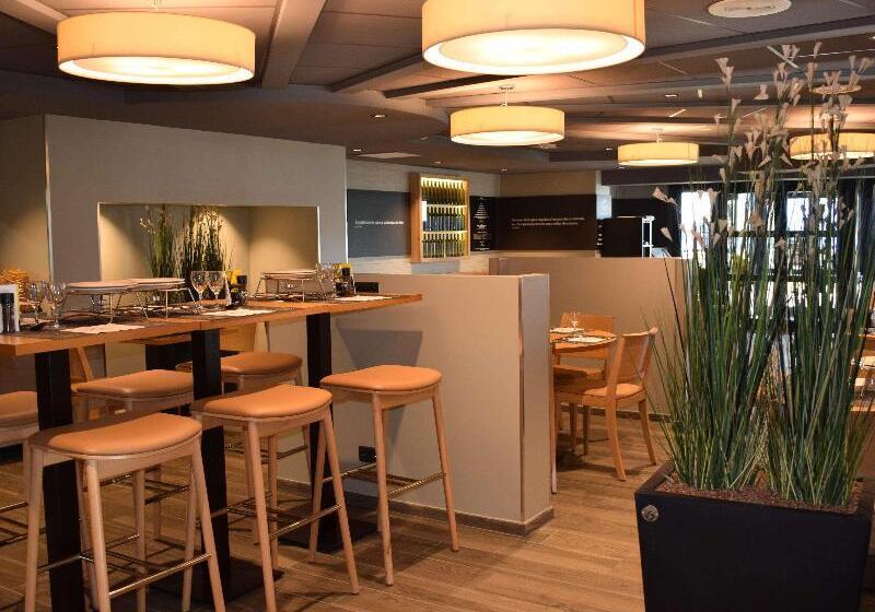 בית מלון כפרי Ibis Tours Nord